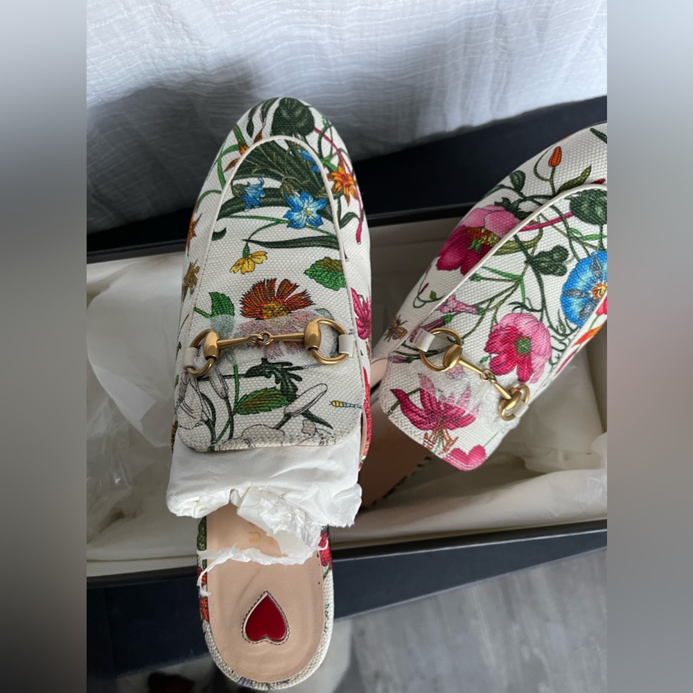 Gucci Flora Canvas Slippers | Size 38.5